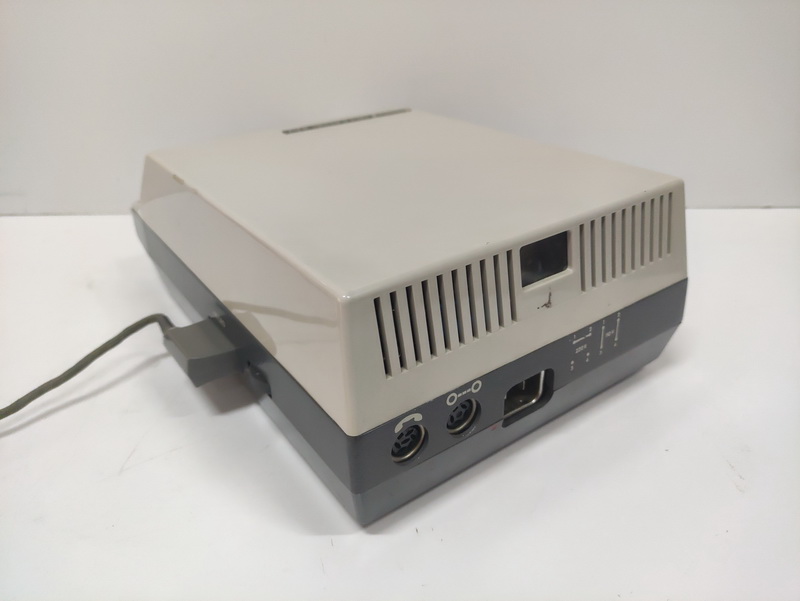 dictafono grundig +funda + 2discos+ micro 10.5x19x31 1u